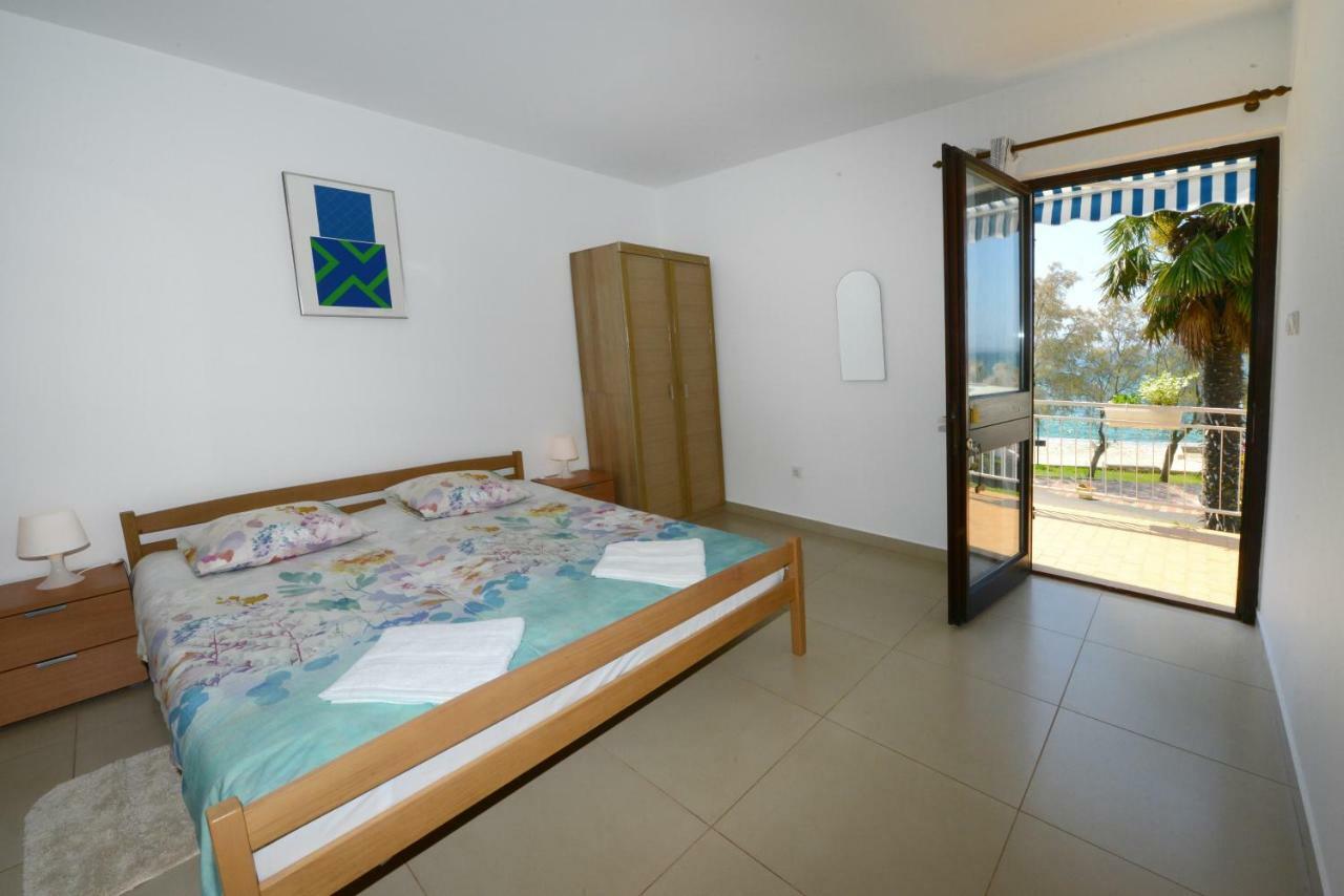 Beautiful Apartments First Row To The Sea Poreč Kültér fotó